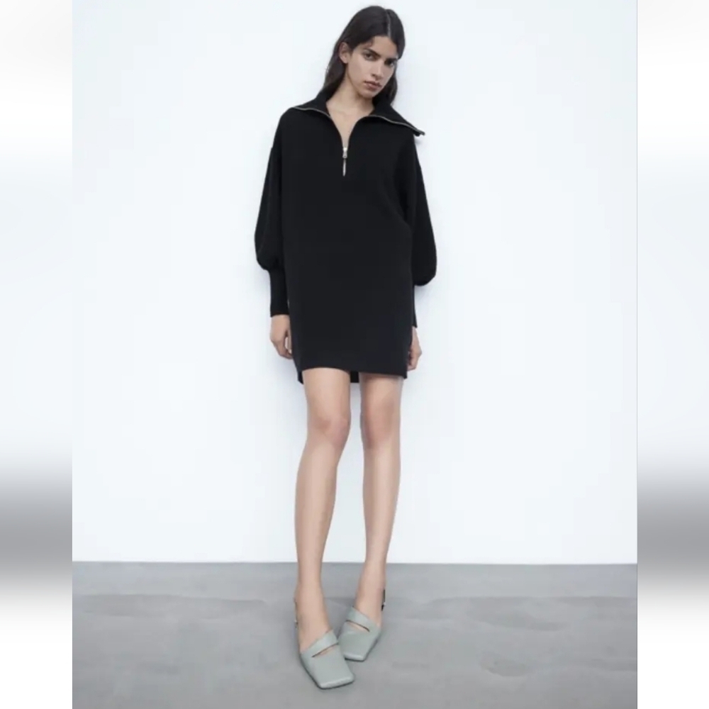 ZARA Black Mini Knit Jumper Dress with Gold Accent Zip Size Medium